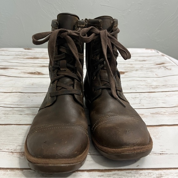 Ugg Brown Shearling-Lined Boots size booties Ashbury brown leather lace up - Picture 4 of 12
